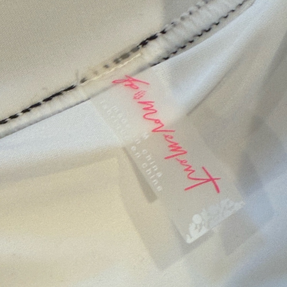 BNWT FP Movement skort size medium - Picture 7 of 8